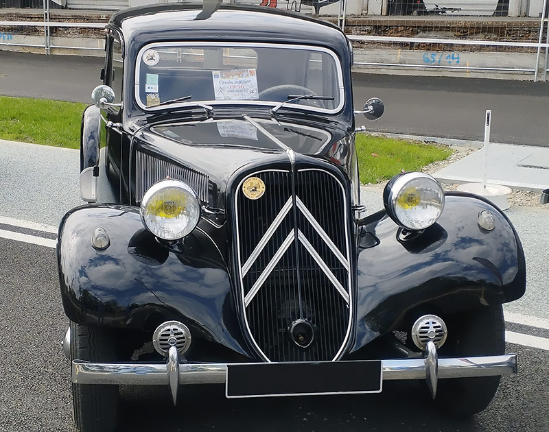 citroen traction 11bl 1956 noire