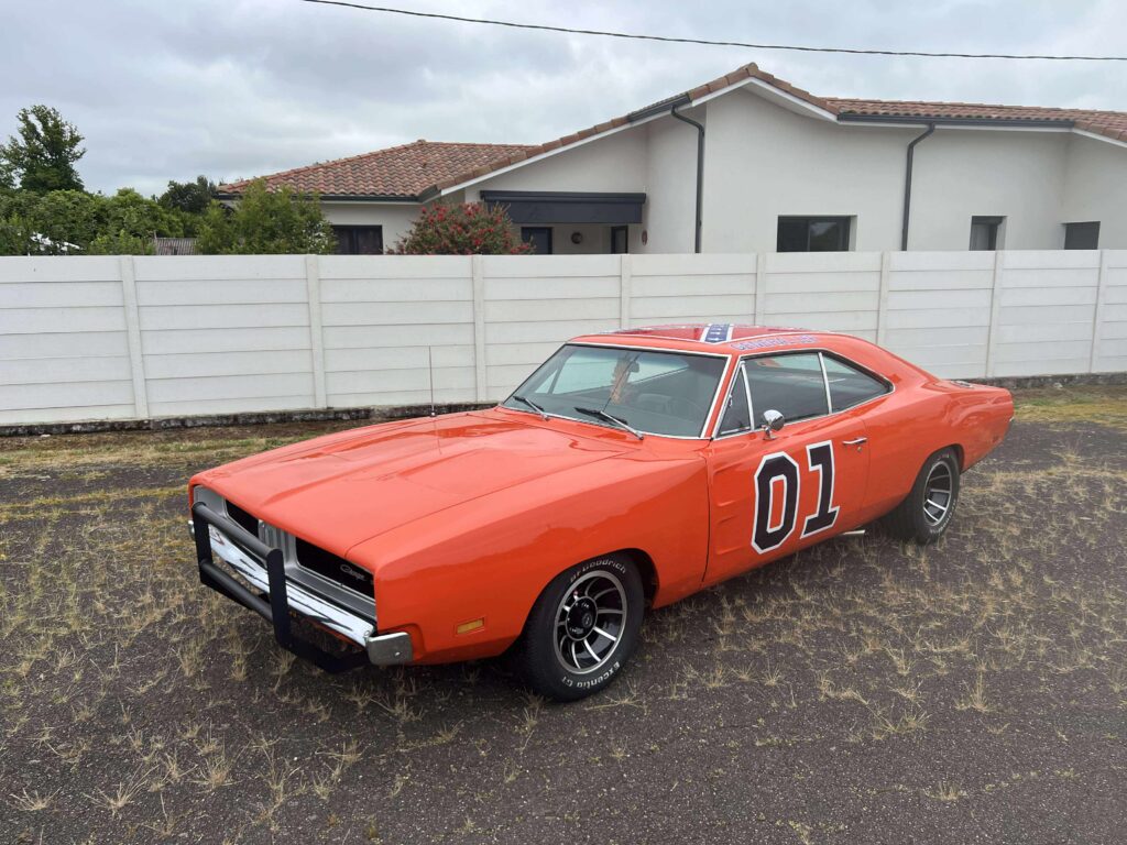 dodge charger de 1969 réplique de sheriff fai moi peur