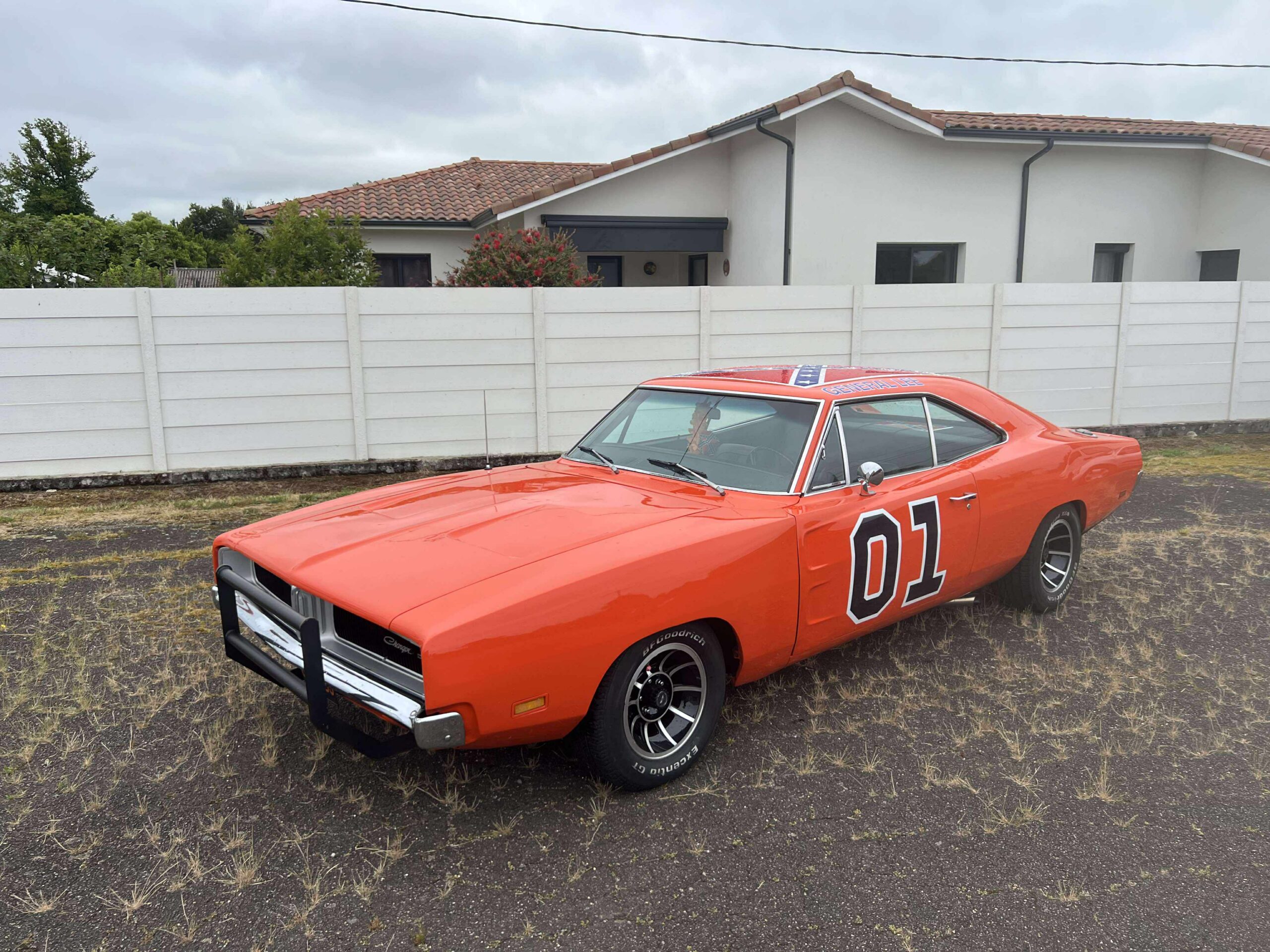 dodge charger de 1969 réplique de sheriff fai moi peur
